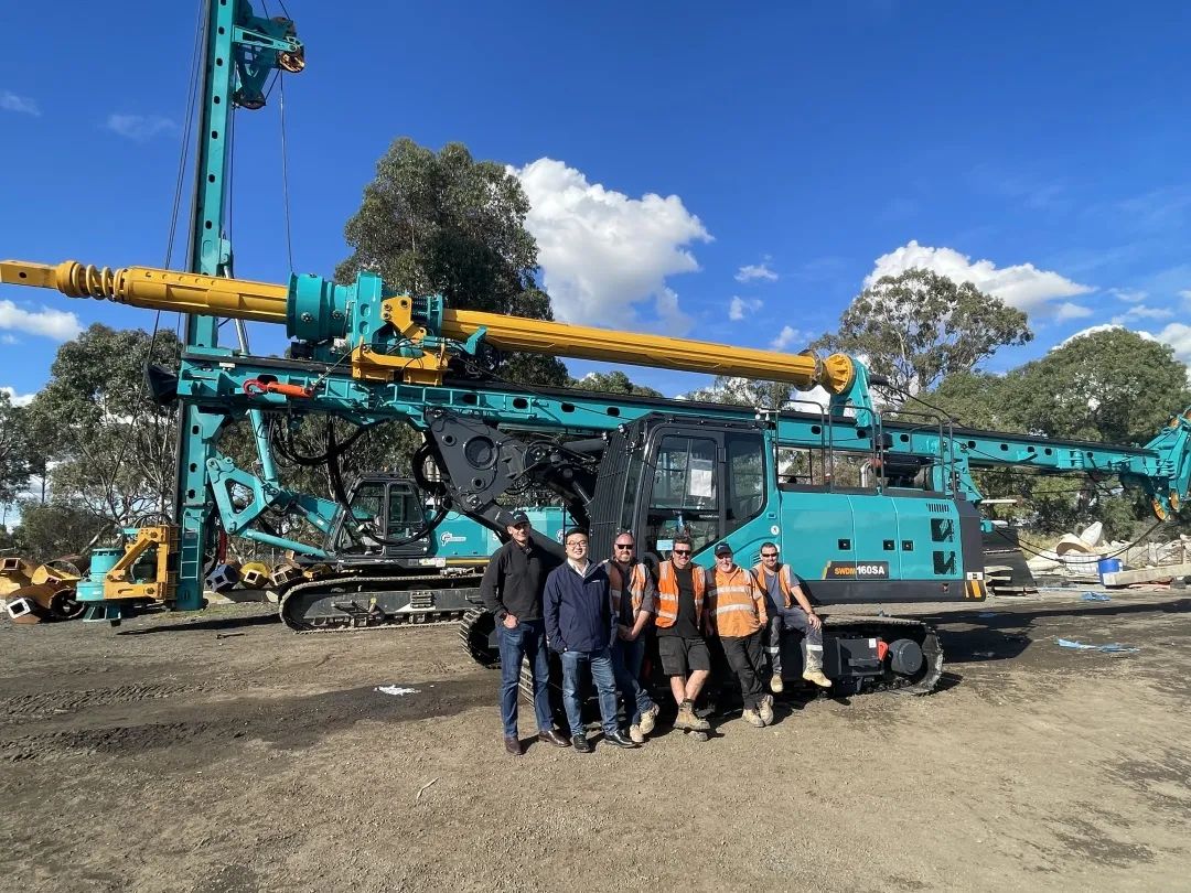 劳动庆幸，，，，，创立伟大！纪录那些通俗且伟大的劳动瞬间