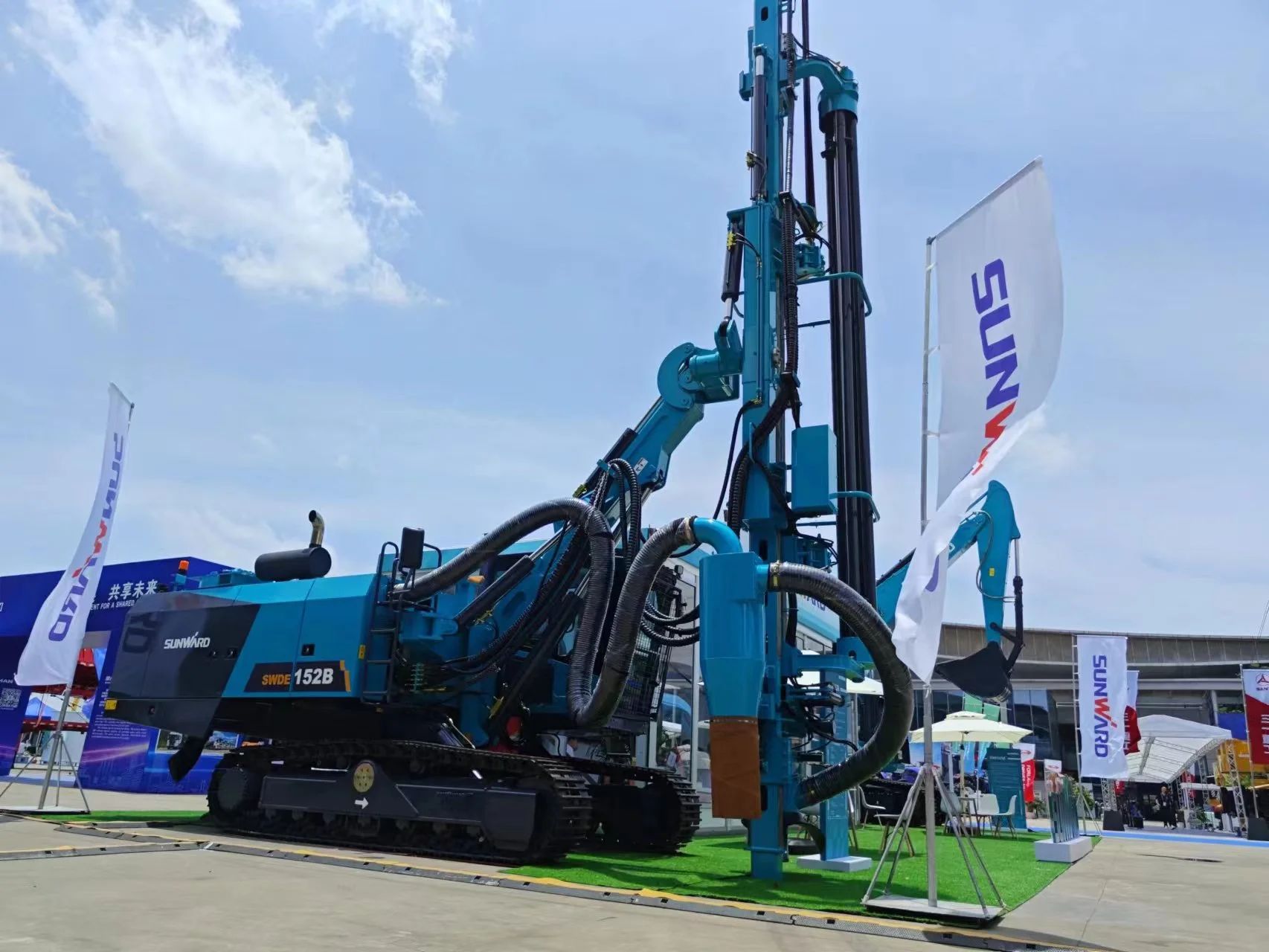 逐梦非洲，，，，，携手偕行！龙8头号玩家智能亮相第三届中非经贸展览会