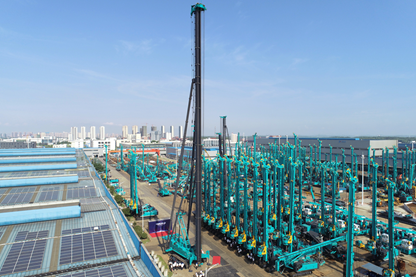 立异实力再获认可！龙8头号玩家智能SWCH980-260M全液压履带桩架获评重点工业新产品