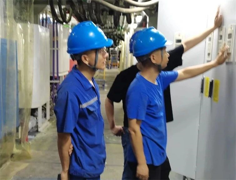 首战华东市。。。。。。。。≈刑8头号玩家杭德市域铁路工程地莫区间左线盾构机顺遂始发