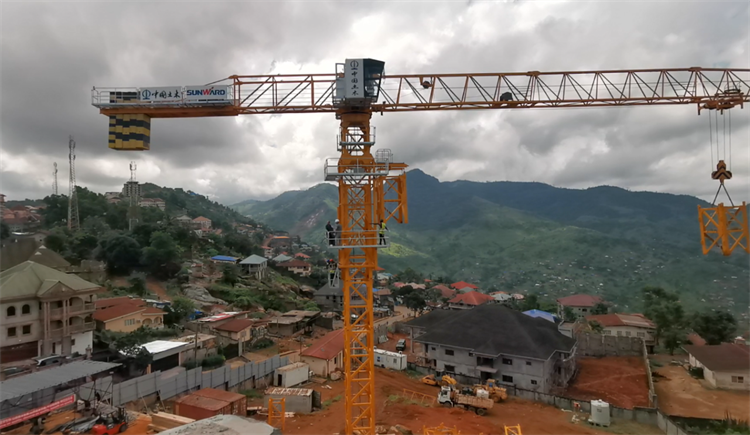 破万难，，，，，，，，赶工期！龙8头号玩家江麓打响西非“攻坚战”