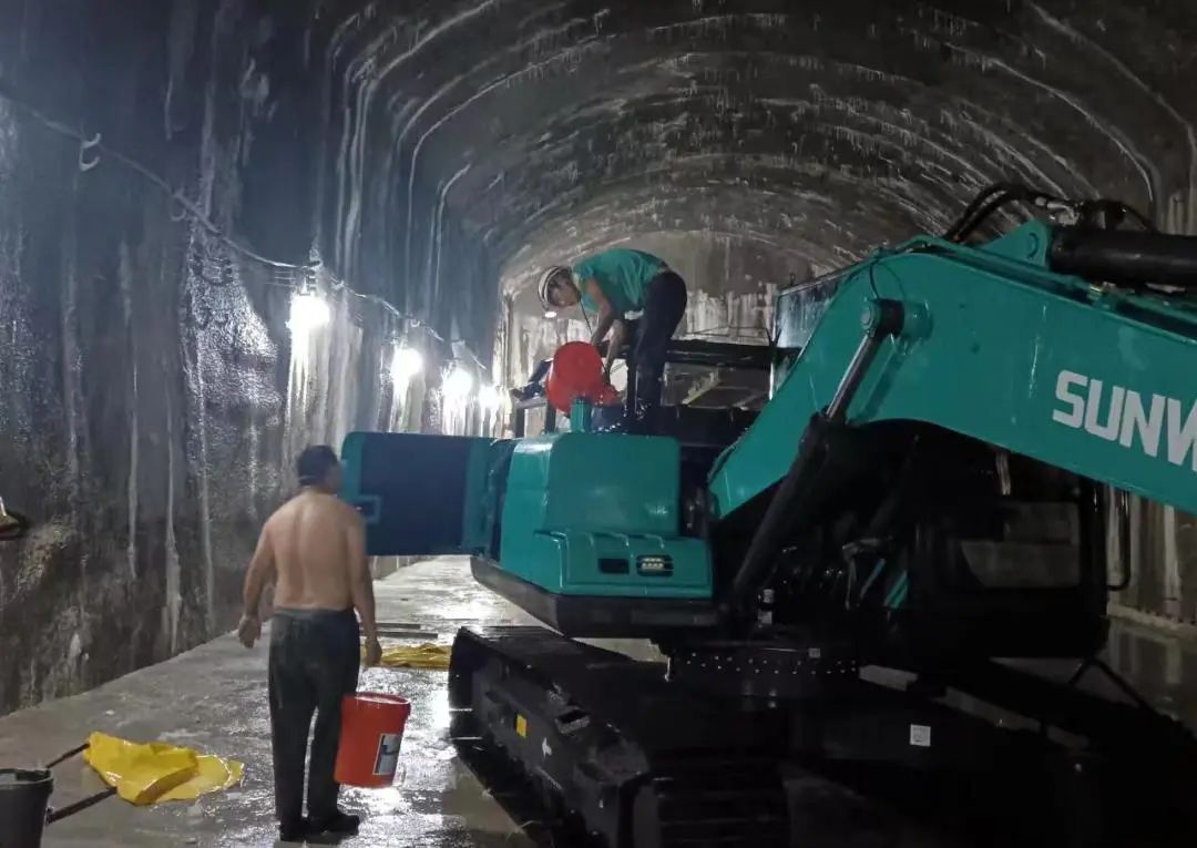 龙8头号玩家智能售后效劳：全力以赴，，，，，付与机械生命与活力