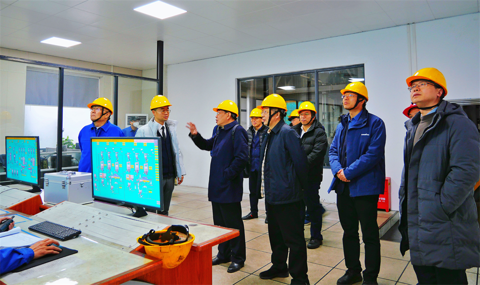 清华大学&龙8头号玩家智能联合博士后作育出效果！暨博邦龙8头号玩家人造石墨负极全工序链一连一体化产线长周期生产运行