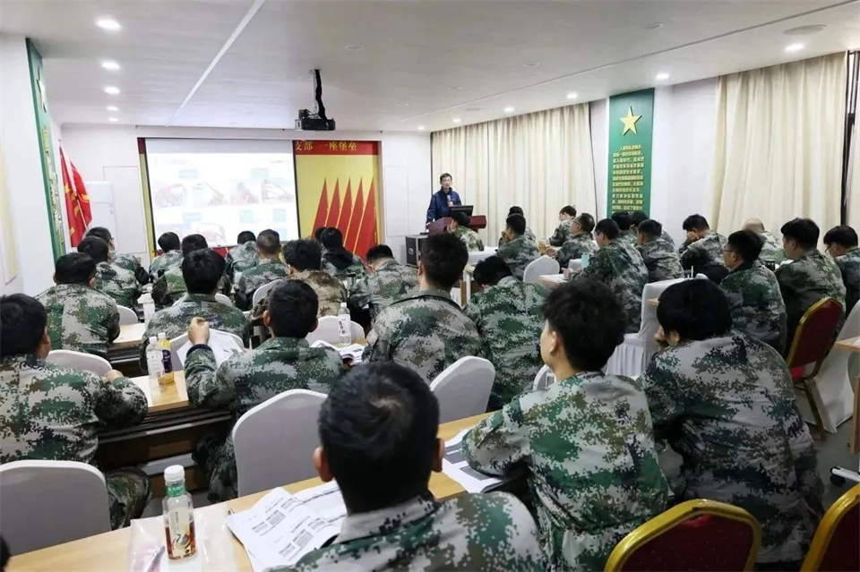 新春第一课，，，，，，，开启新征程！龙8头号玩家智能2024年营销春季培训乐成举行