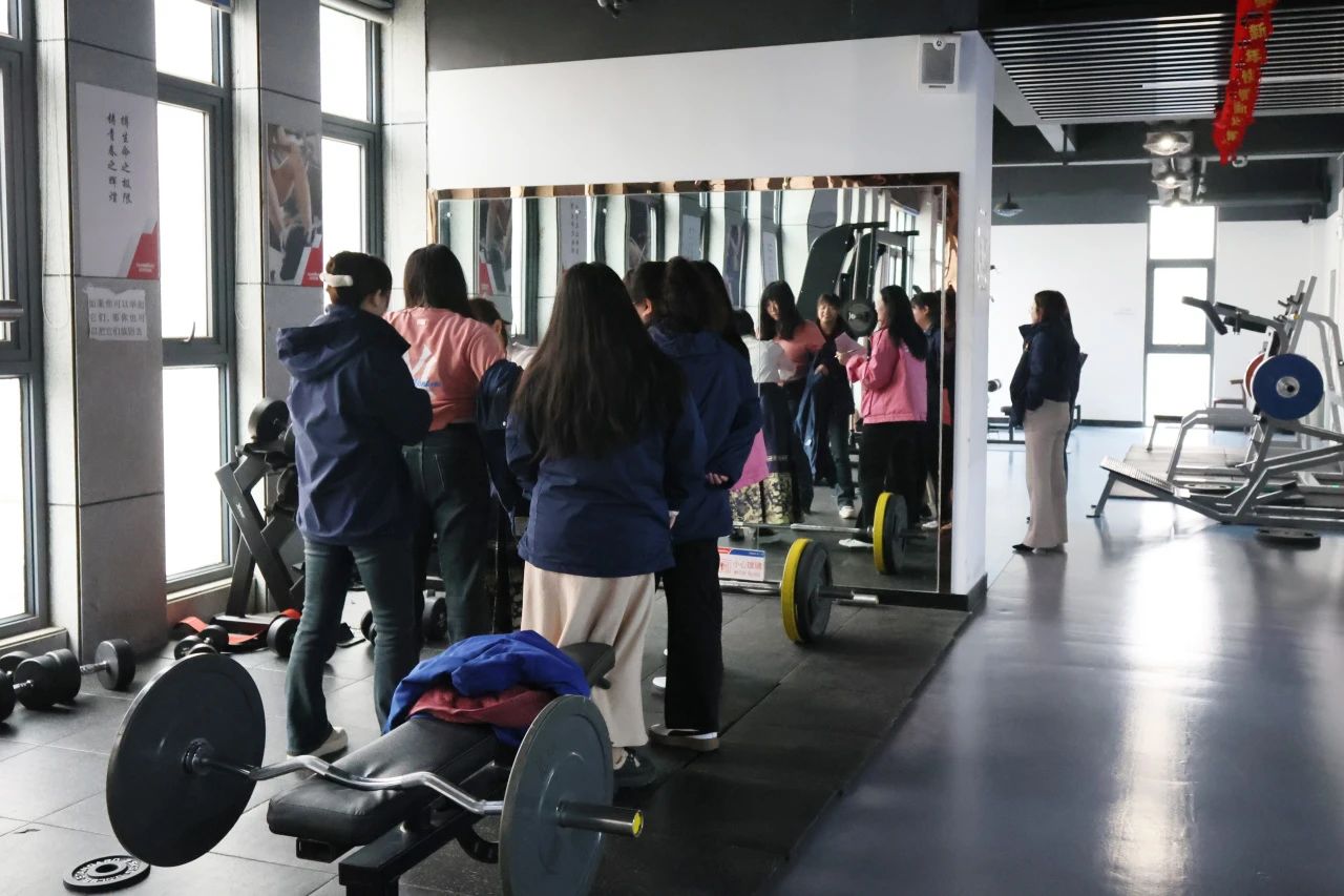 多姿多彩绽青春！龙8头号玩家智能开展“三八”国际劳动妇女节主题庆；；；；；；；疃