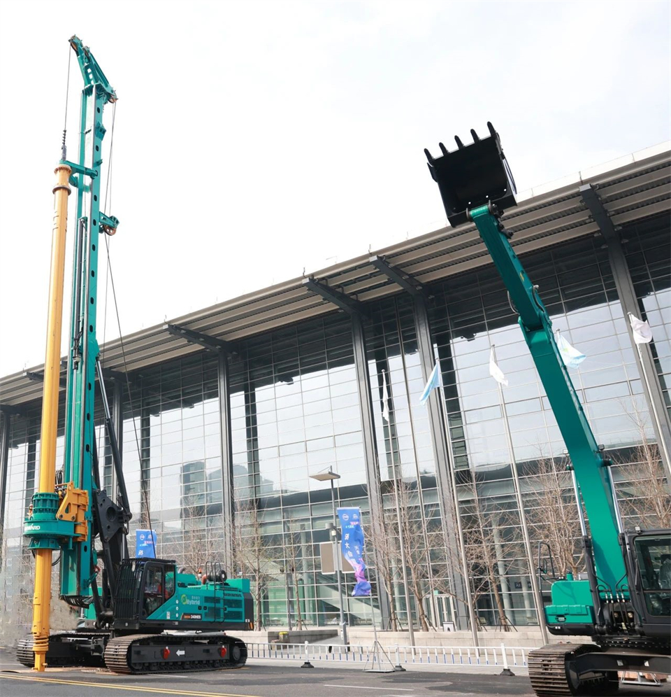 坚持立异，，，，，赋能工业！龙8头号玩家智能出席第十三届深基础工程生长论坛