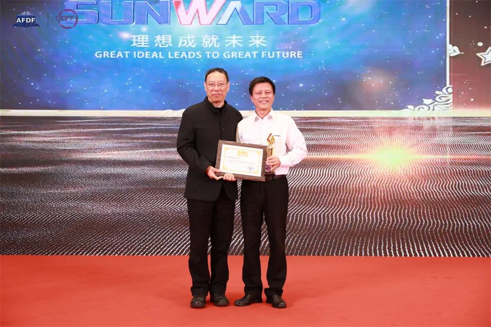 坚持立异，，，，，赋能工业！龙8头号玩家智能出席第十三届深基础工程生长论坛