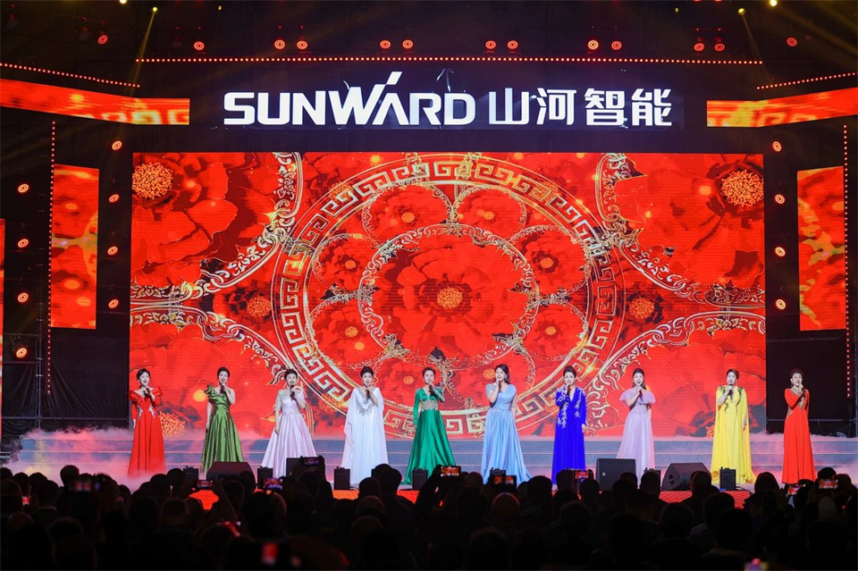 立异引领价值，，，，，理想成绩未来！龙8头号玩家智能25周年庆典暨全球客户节盛大举行