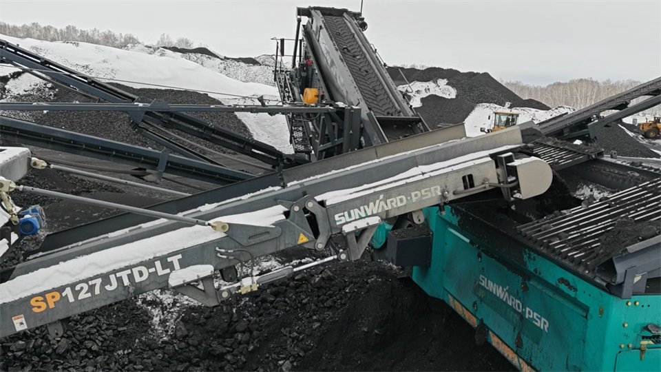 不惧-30℃极寒挑战，，，，，龙8头号玩家普石勒破碎筛分装备稳固运行！