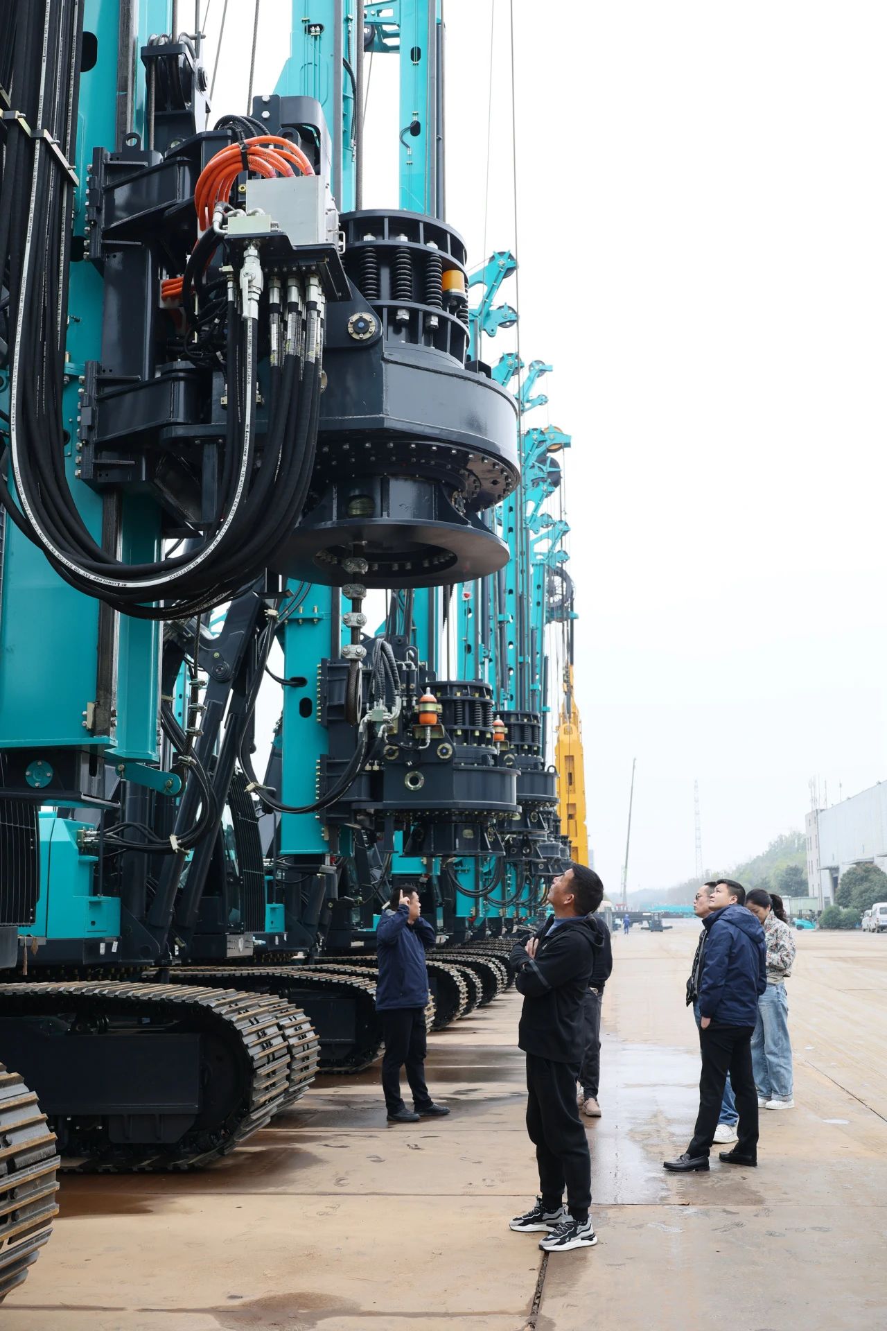 龙8头号玩家智能举行“植桩一体机”工程应用专题交流会，，，，，，共绘行业生长蓝图