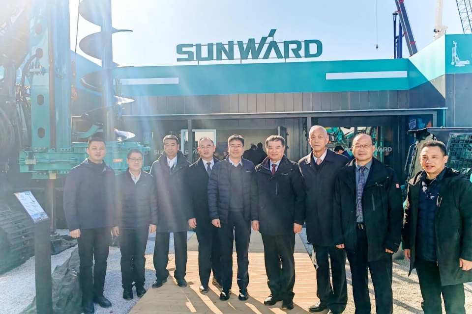 Bauma 2025 | 聚焦2025德国宝马展，，，，，，，探索龙8头号玩家智能的立异装备与可一连解决计划