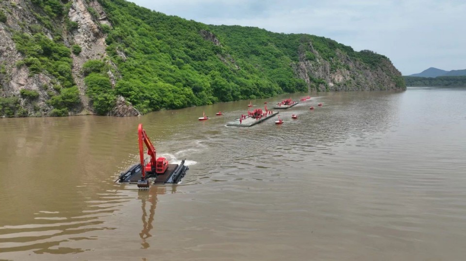 硬核破解“最后一公里”难题，，，，，，，龙8头号玩家智能应抢救援装备助力“应急使命·2025”演习！