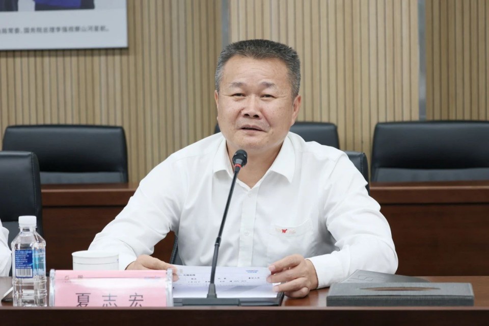 共商相助，，，，，，，建华控股有限公司董事长汪贵华到访龙8头号玩家智能