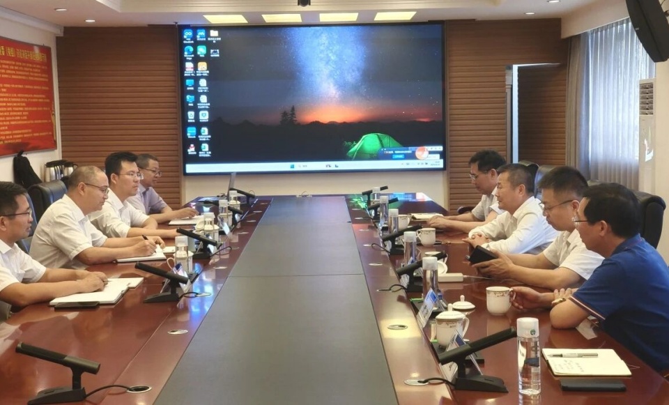 龙8头号玩家智能与中国六冶深化相助，，，，，告竣共识