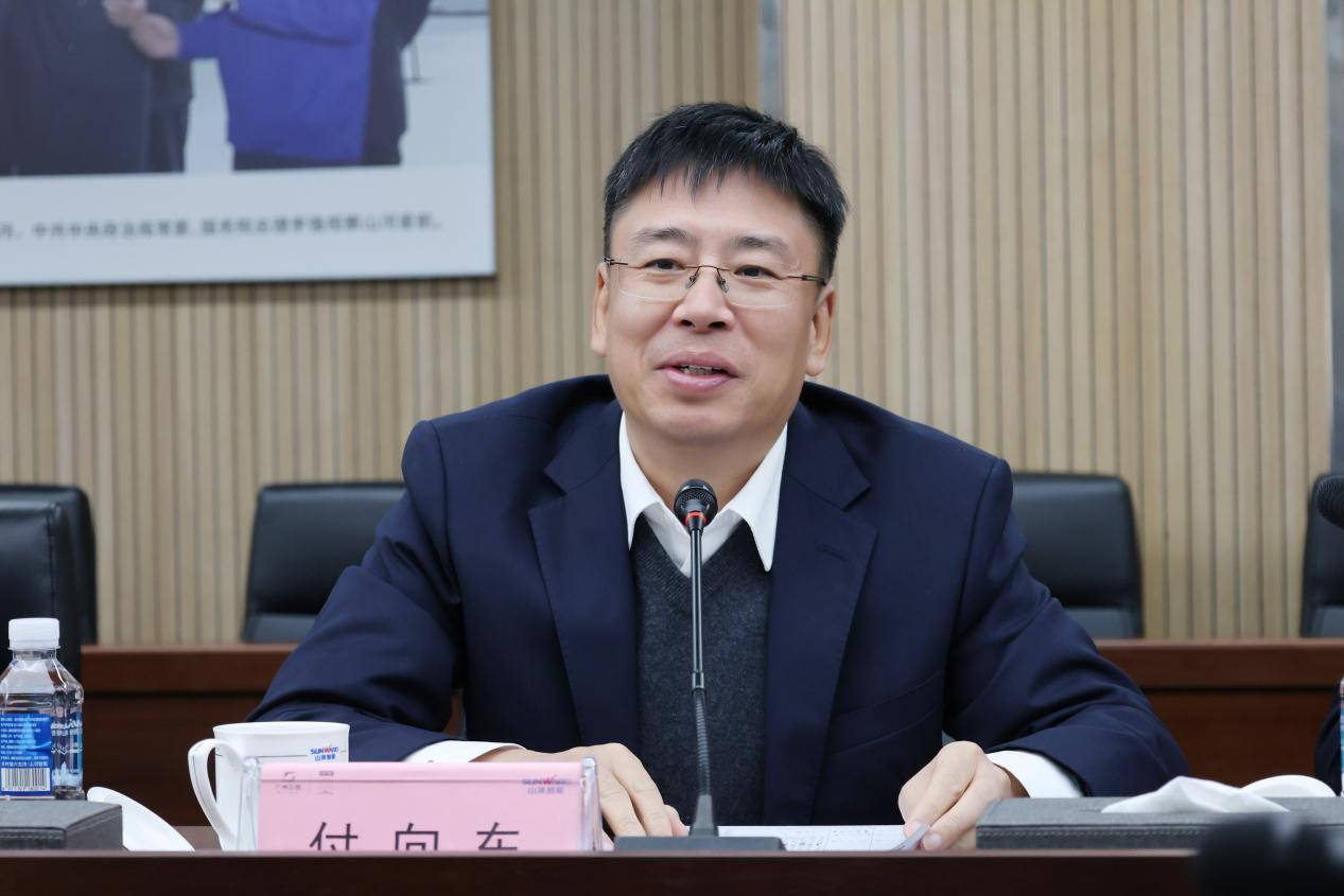 新矿投资集团党委书记、董事长王漠到访龙8头号玩家智能